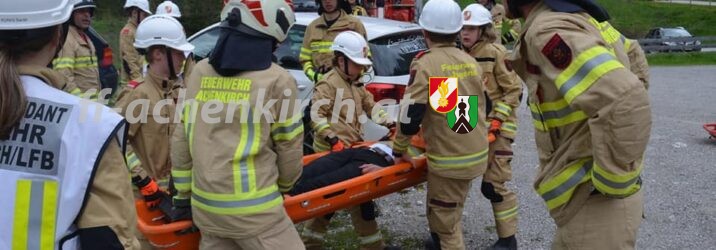+++48 Stunden Tag Feuerwehrjugend, Szenario Verkehrsunfall